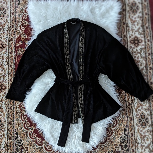 Zara Velvet Beaded Jacket - Picture 2 of 7